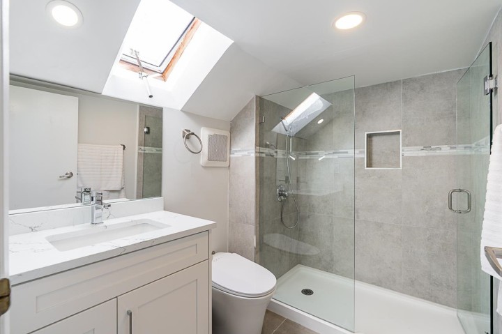 Photo 16 at 3343 W 3rd Avenue, Kitsilano, Vancouver West