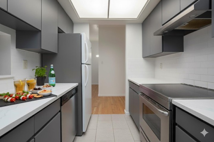 Photo 22 at 201 - 1535 Nelson Street, West End VW, Vancouver West