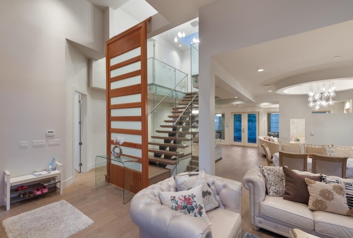 Photo 16 at 1450 Fulton Avenue, Ambleside, West Vancouver