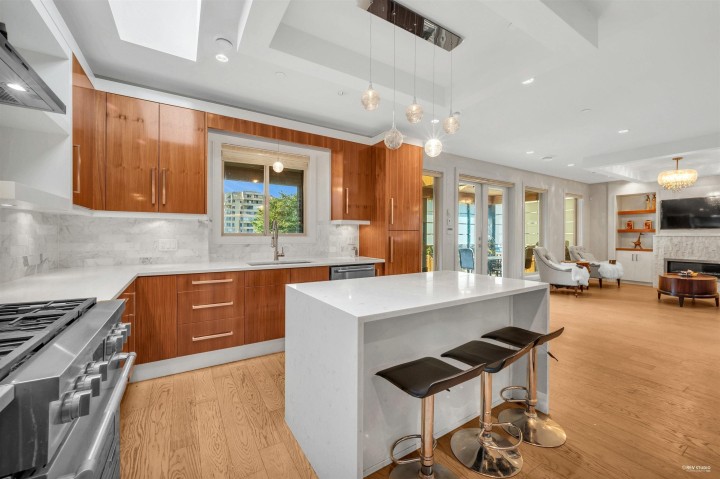 Photo 7 at 1450 Fulton Avenue, Ambleside, West Vancouver