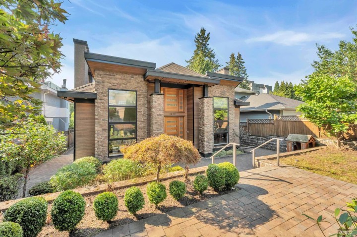 Photo 1 at 1450 Fulton Avenue, Ambleside, West Vancouver