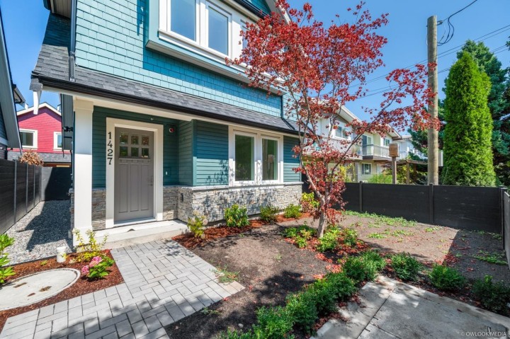 Photo 2 at 1427 E 27th Avenue, Knight, Vancouver East