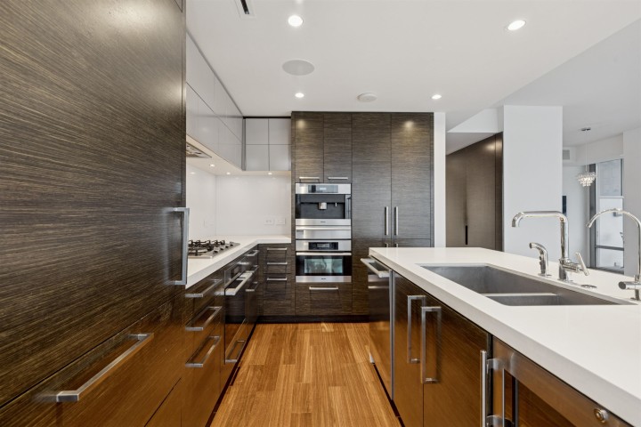 Photo 17 at 2702 - 667 Howe Street, Downtown VW, Vancouver West