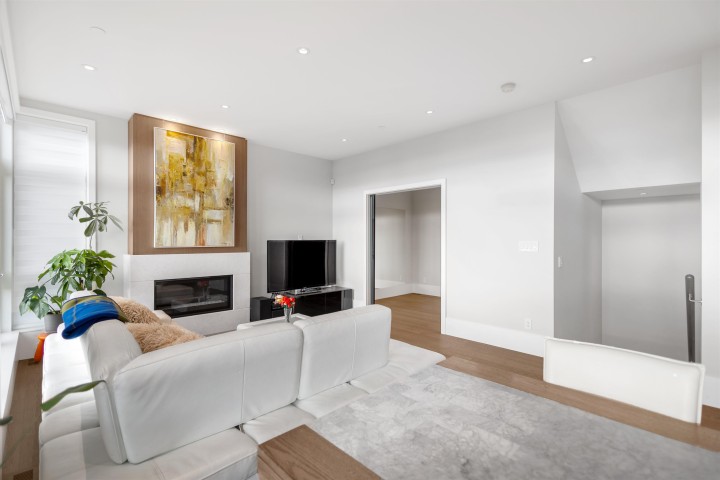 Photo 8 at 2997 Burfield Place, Cypress Park Estates, West Vancouver