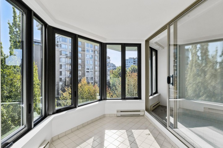 Photo 11 at 609 - 2201 Pine Street, Fairview VW, Vancouver West