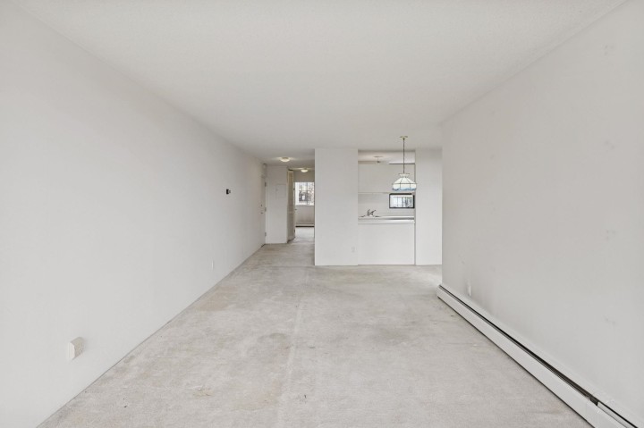 Photo 7 at 301 - 1995 Beach Avenue, West End VW, Vancouver West