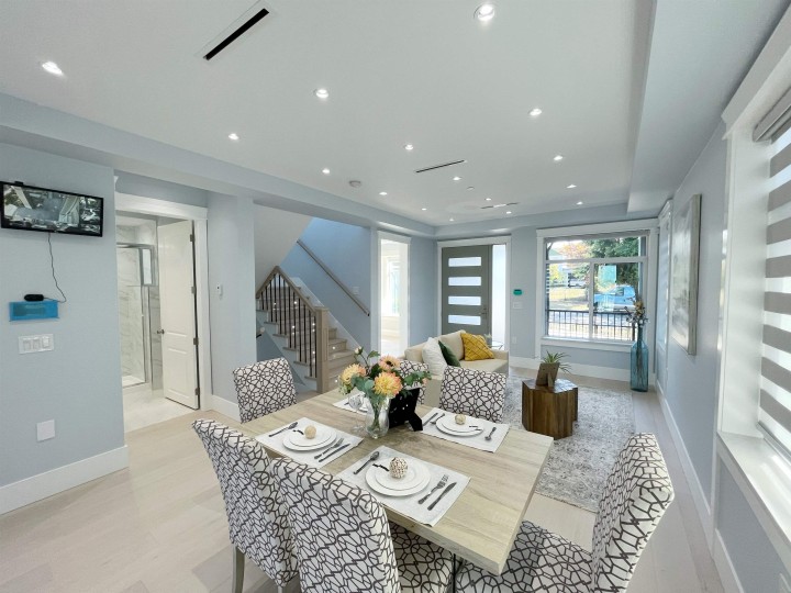 Photo 4 at 3275 E 20th Avenue, Renfrew Heights, Vancouver East