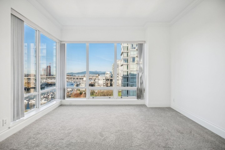 Photo 17 at 1903 - 1515 Homer Mews, Yaletown, Vancouver West