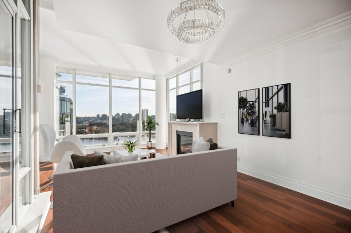 Photo 3 at 1903 - 1515 Homer Mews, Yaletown, Vancouver West