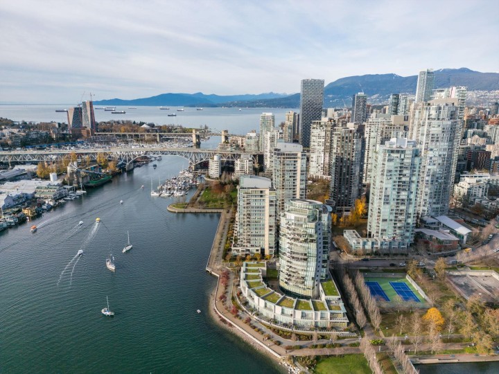 Photo 39 at 1903 - 1515 Homer Mews, Yaletown, Vancouver West