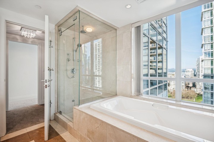 Photo 21 at 1903 - 1515 Homer Mews, Yaletown, Vancouver West