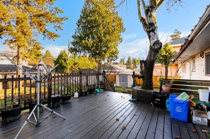 Photo 5 at 1323 W 49th Avenue, South Granville, Vancouver West