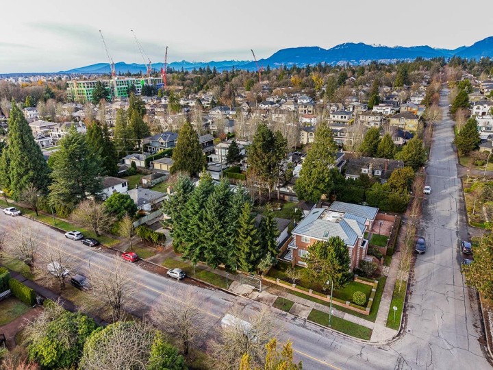 Photo 9 at 1323 W 49th Avenue, South Granville, Vancouver West