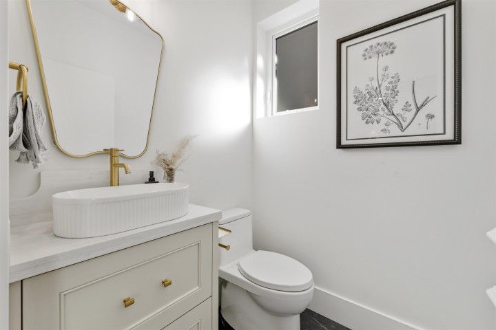 Photo 16 at 1759 W 16th Avenue, Fairview VW, Vancouver West