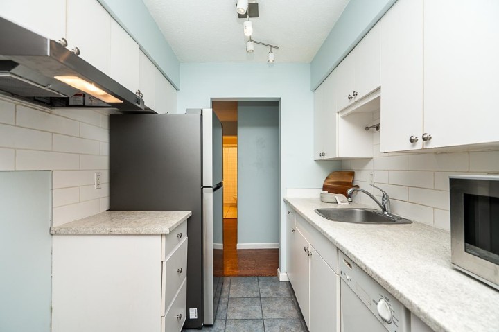 Photo 6 at 114 - 1950 W 8th Avenue, Kitsilano, Vancouver West