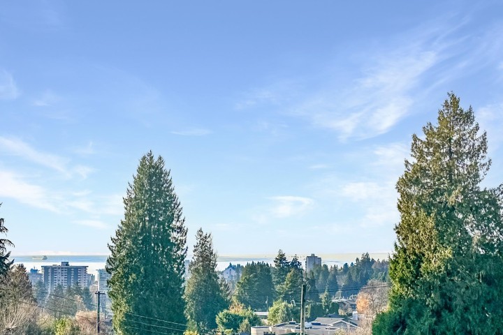 Photo 17 at 1031 Inglewood Avenue, Sentinel Hill, West Vancouver