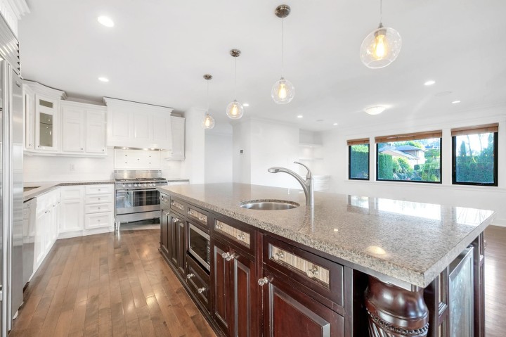 Photo 5 at 1031 Inglewood Avenue, Sentinel Hill, West Vancouver