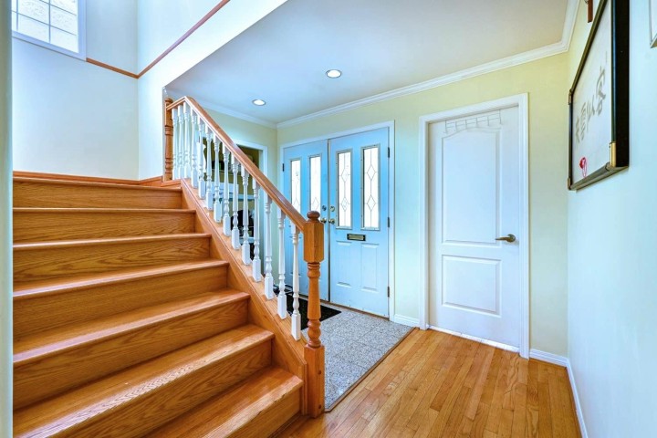 Photo 4 at 396 E 49th Avenue, South Vancouver, Vancouver East