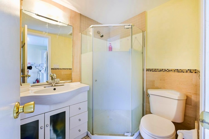 Photo 21 at 396 E 49th Avenue, South Vancouver, Vancouver East