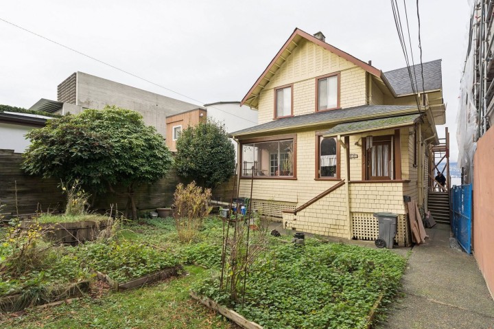 Photo 2 at 3243 Point Grey Road, Kitsilano, Vancouver West