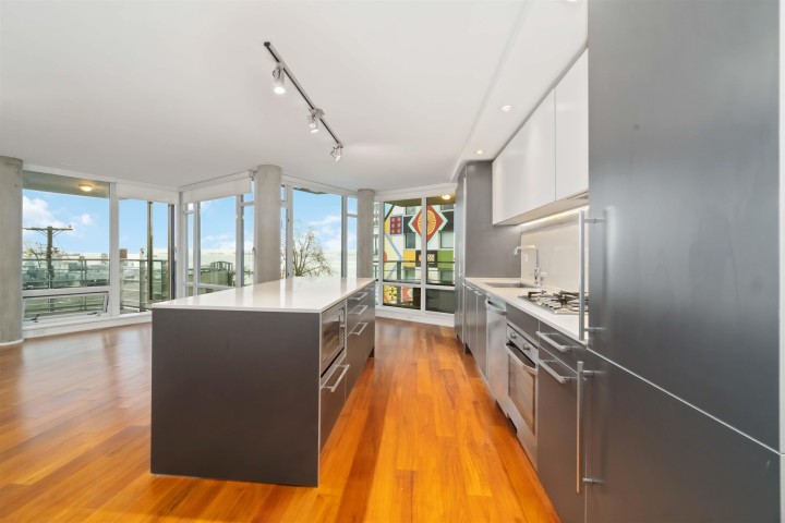 Photo 9 at 404 - 1762 Davie Street, West End VW, Vancouver West