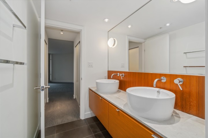 Photo 19 at 404 - 1762 Davie Street, West End VW, Vancouver West