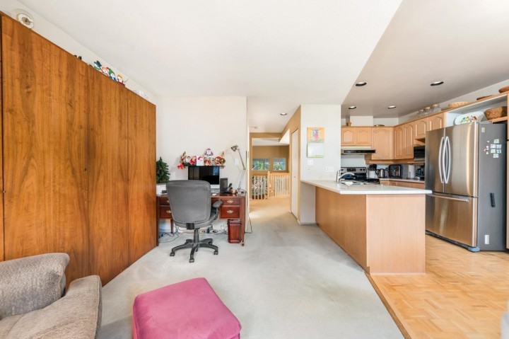 Photo 4 at 233 Waterleigh Drive, Marpole, Vancouver West