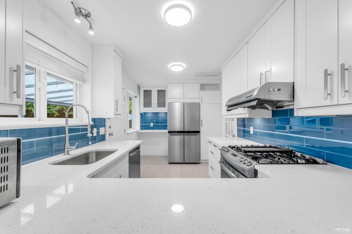 Photo 17 at 50 Glenmore Drive, Glenmore, West Vancouver