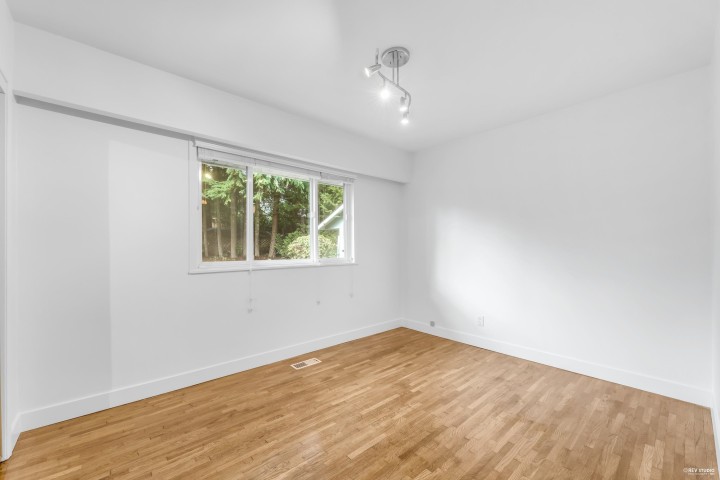 Photo 22 at 50 Glenmore Drive, Glenmore, West Vancouver