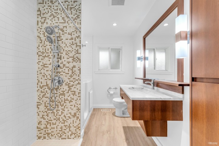 Photo 24 at 50 Glenmore Drive, Glenmore, West Vancouver