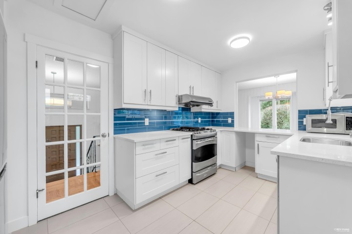 Photo 19 at 50 Glenmore Drive, Glenmore, West Vancouver