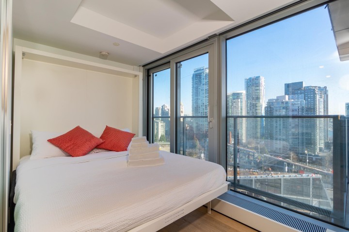 Photo 1 at 2010 - 1480 Howe Street, Yaletown, Vancouver West