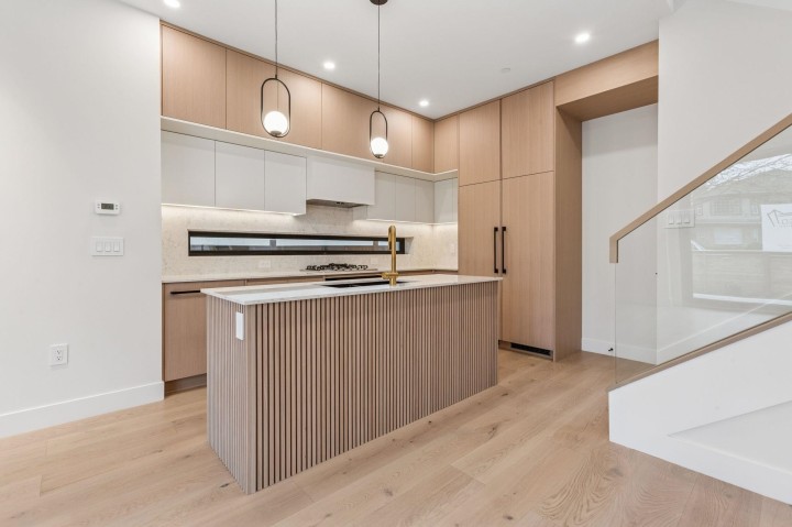 Photo 13 at 1 - 448 W 20th Avenue, Cambie, Vancouver West