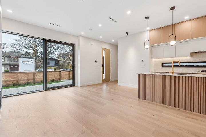 Photo 12 at 1 - 448 W 20th Avenue, Cambie, Vancouver West