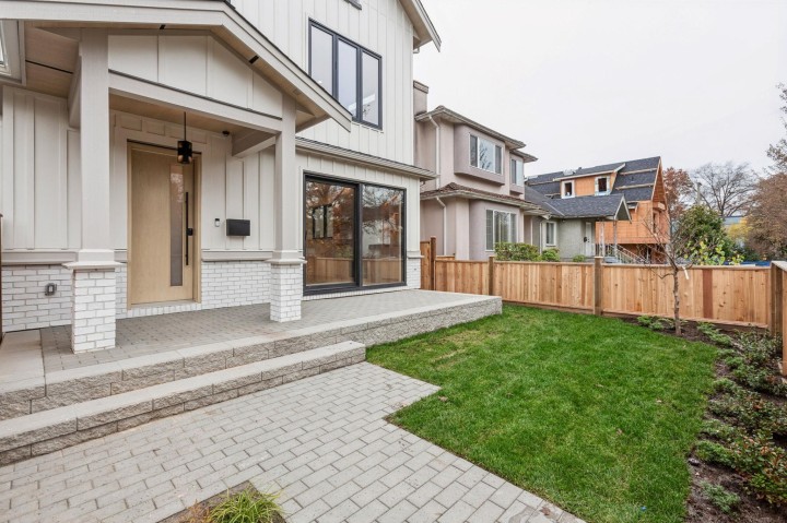 Photo 3 at 1 - 448 W 20th Avenue, Cambie, Vancouver West