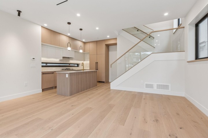 Photo 9 at 1 - 448 W 20th Avenue, Cambie, Vancouver West