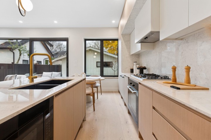 Photo 14 at 2 - 448 W 20th Avenue, Cambie, Vancouver West