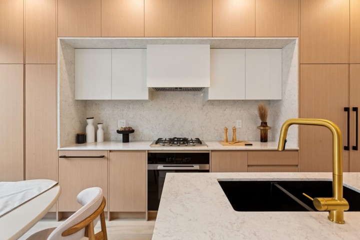 Photo 8 at 2 - 448 W 20th Avenue, Cambie, Vancouver West