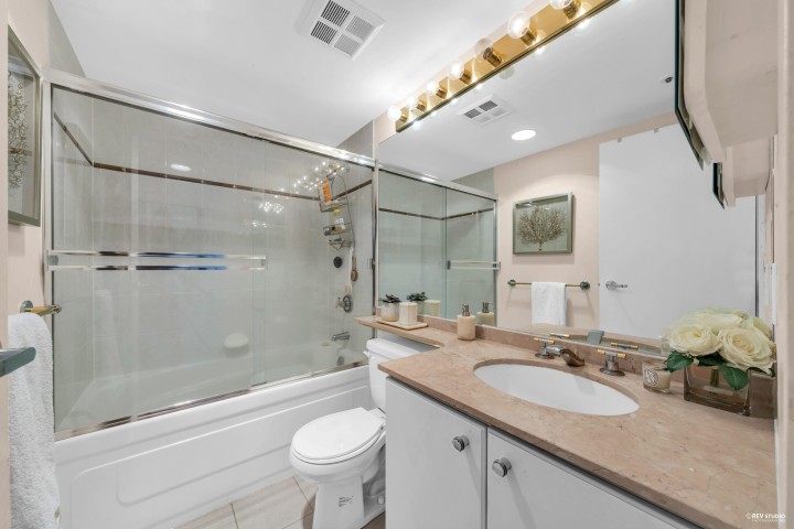 Photo 17 at 1708 - 1500 Hornby Street, Yaletown, Vancouver West