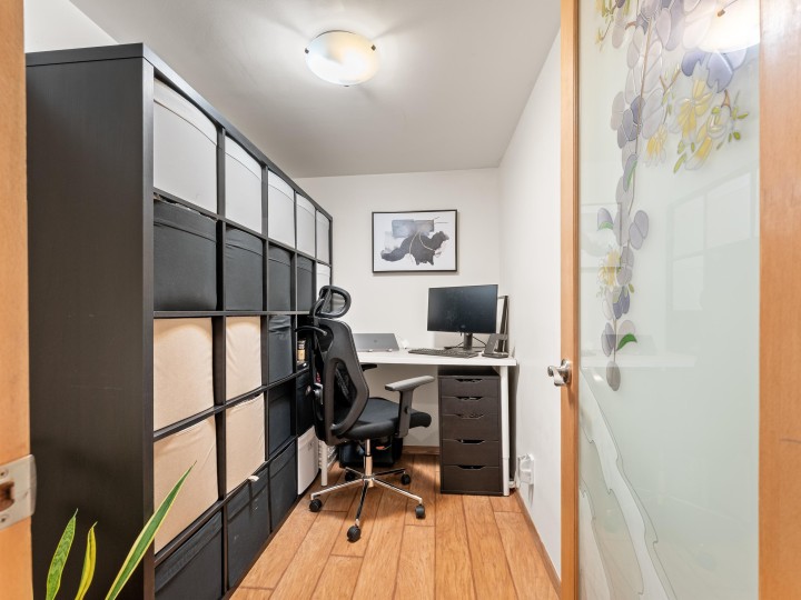 Photo 16 at 306 - 1328 W Pender Street, Coal Harbour, Vancouver West