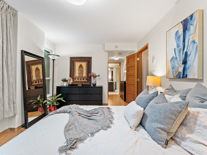 Photo 12 at 306 - 1328 W Pender Street, Coal Harbour, Vancouver West