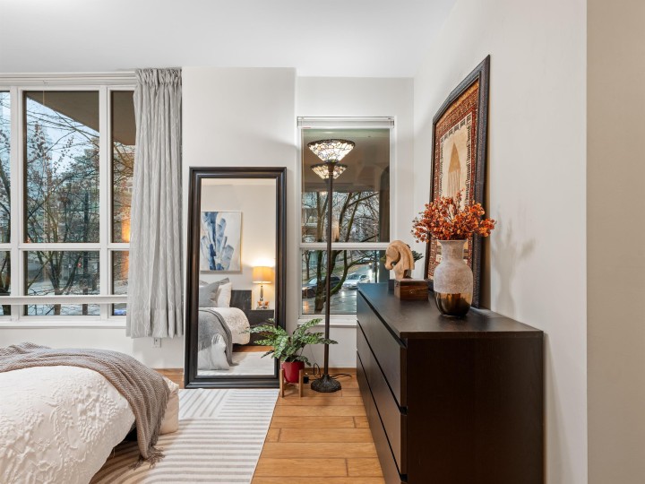 Photo 10 at 306 - 1328 W Pender Street, Coal Harbour, Vancouver West