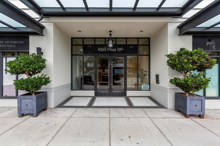 Photo 1 at 306 - 4355 W 10th Avenue, Point Grey, Vancouver West