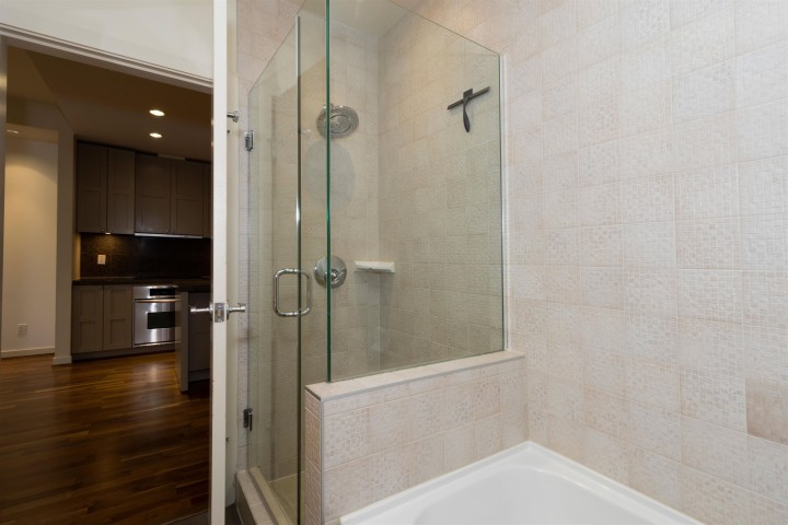 Photo 23 at 615 - 1333 W Georgia Street, Coal Harbour, Vancouver West