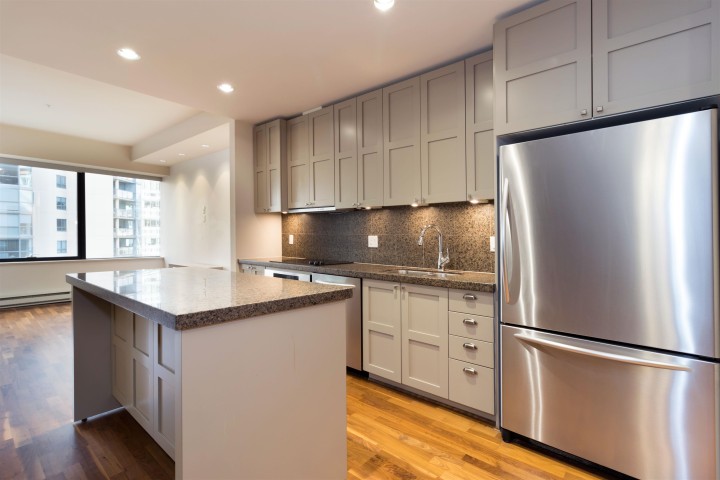 Photo 3 at 615 - 1333 W Georgia Street, Coal Harbour, Vancouver West