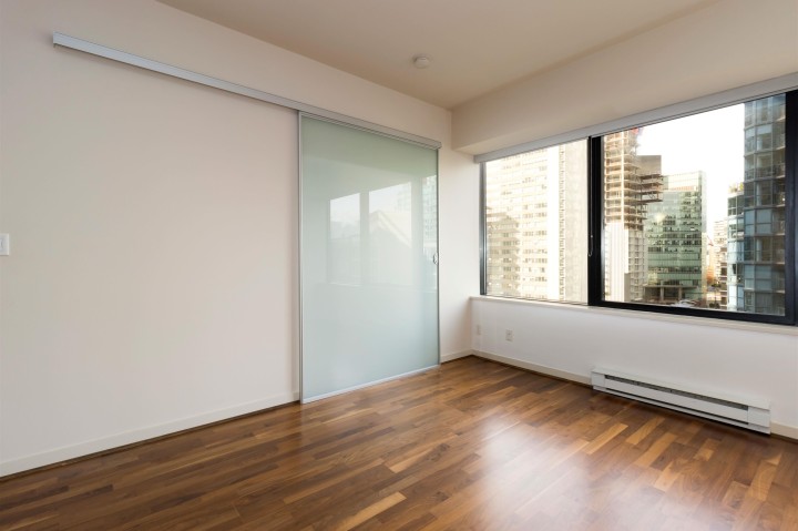 Photo 15 at 615 - 1333 W Georgia Street, Coal Harbour, Vancouver West