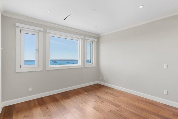 Photo 28 at 2171 Queens Avenue, Queens, West Vancouver