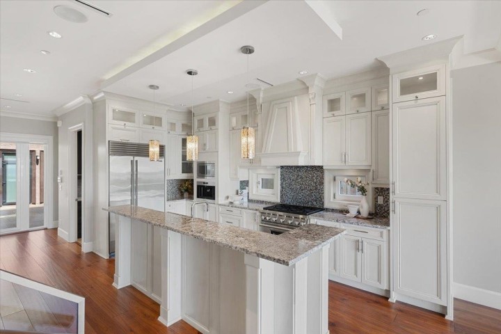 Photo 9 at 2171 Queens Avenue, Queens, West Vancouver