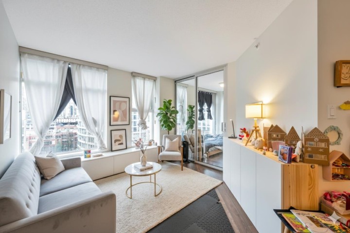 Photo 1 at 1001 - 1009 Expo Boulevard, Yaletown, Vancouver West