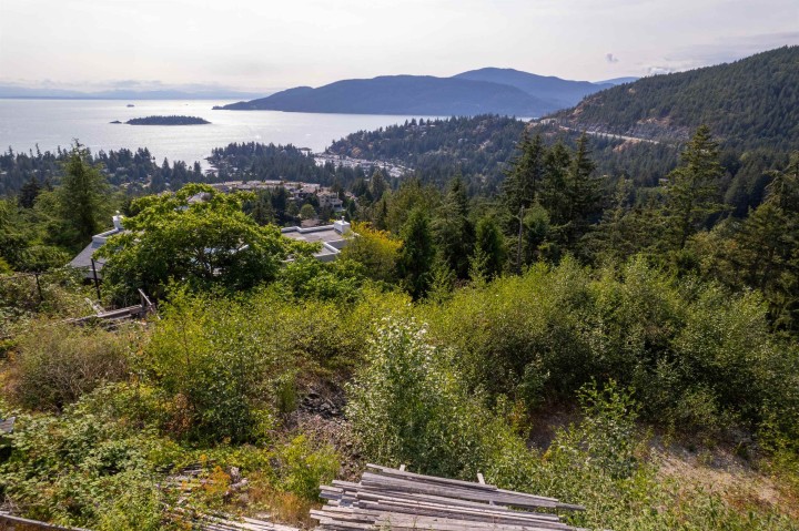 Photo 16 at 4783 Westwood Place, Cypress Park Estates, West Vancouver